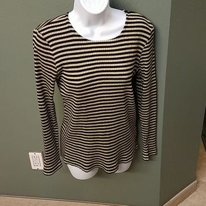 Nice black and gold top